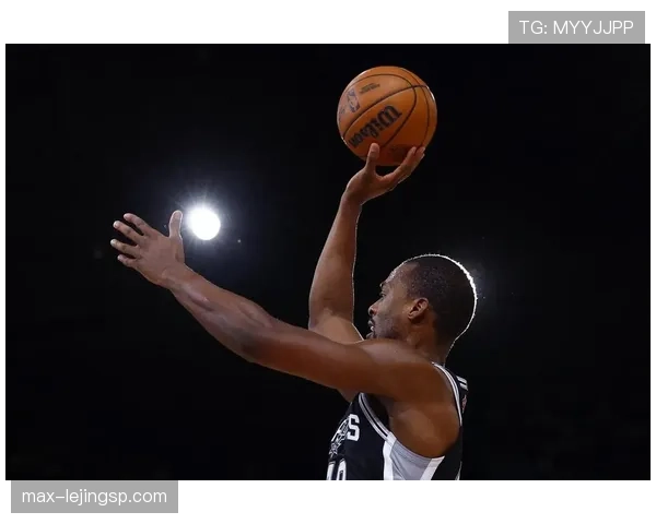 巴恩斯关键挡拆助勇士拉开比分 助攻率显著提升