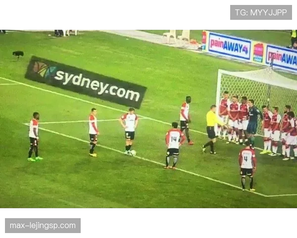 危险动作的判定标准与间接任意球适用条件