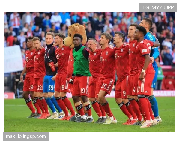 拜仁关键比赛表现波动，对赛季竞争格局带来变化